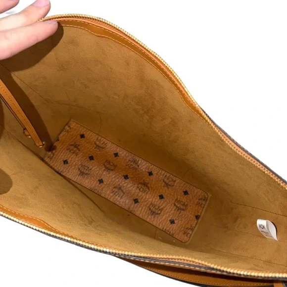 MCM Klara Visetos Medium Bag with Matching Wallet Cognac - Picture 5 of 9